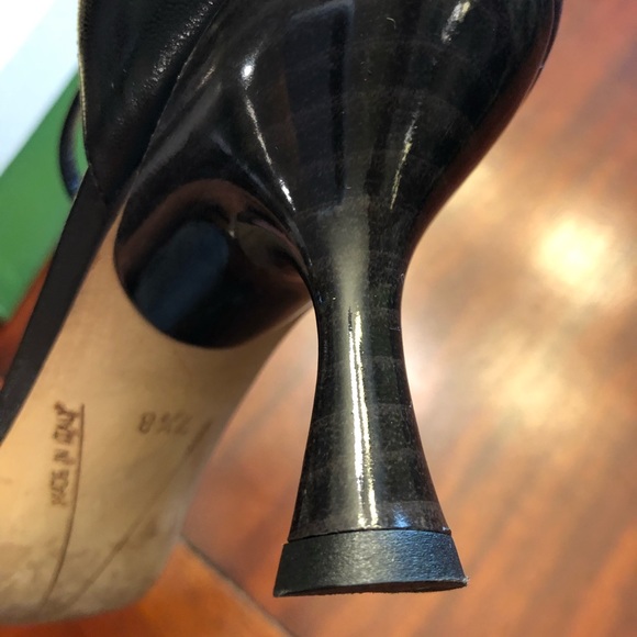 Kate Spade Black Beguile heels with feather. - Picture 7 of 7